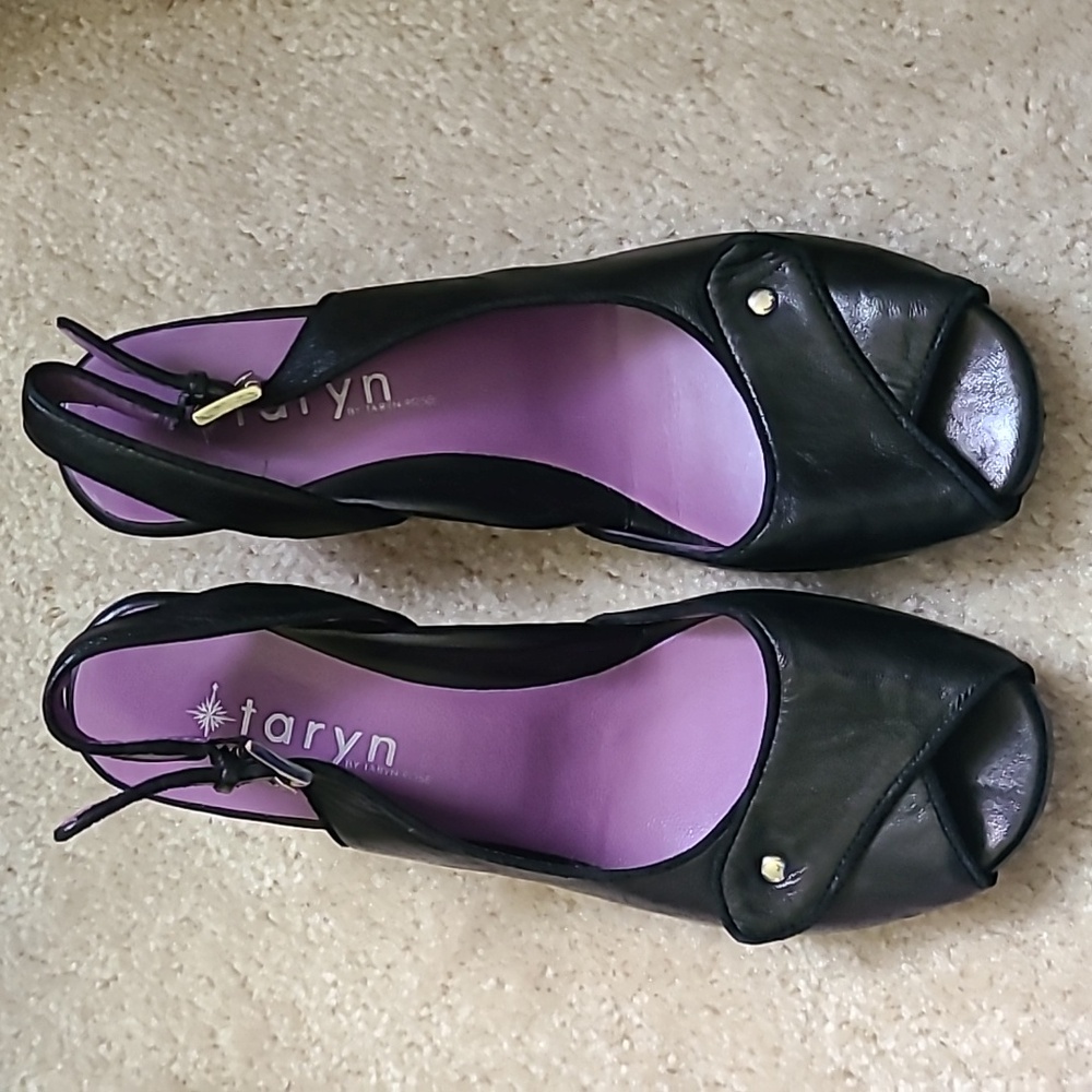 Taryn shoes